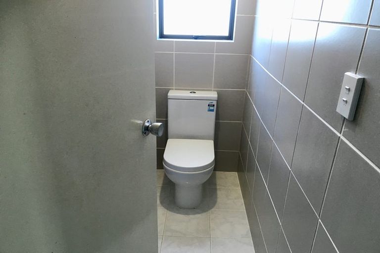 Photo of property in 123 Sykes Road, Weymouth, Auckland, 2103