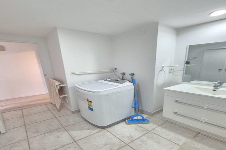 Photo of property in 3a/10 Crown Lynn Place, New Lynn, Auckland, 0600