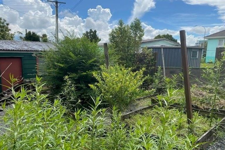 Photo of property in 1/22 Captain Scott Road, Glen Eden, Auckland, 0602