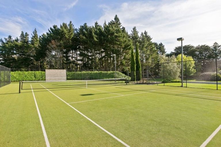 Photo of property in 8 Kennedys Road, Whenuapai, Auckland, 0814