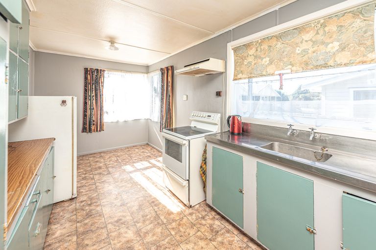 Photo of property in 54 Harper Street, Gonville, Whanganui, 4501