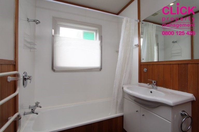 Photo of property in 49 Drivers Road, Maori Hill, Dunedin, 9010