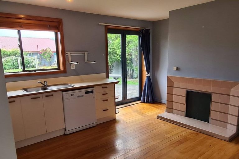 Photo of property in 223 Mairehau Road, Burwood, Christchurch, 8083