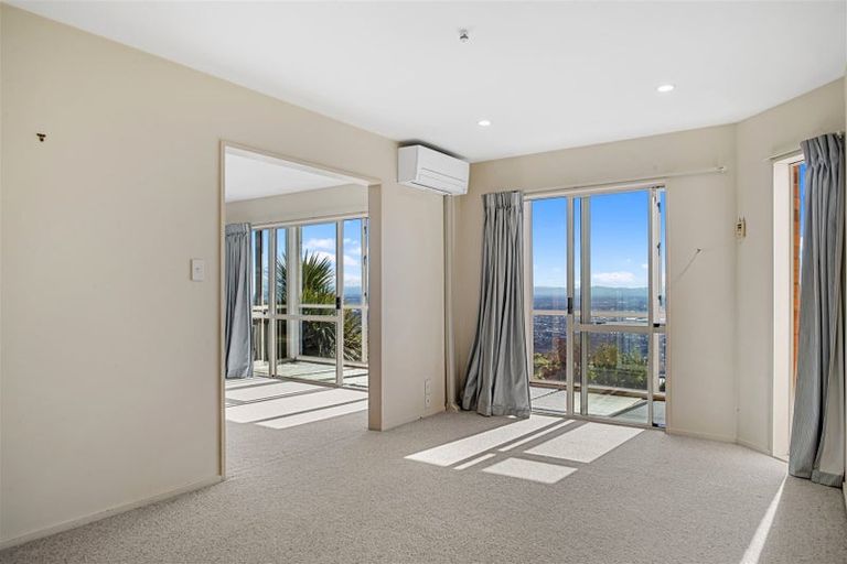 Photo of property in 5 Harry Ell Drive, Cashmere, Christchurch, 8022