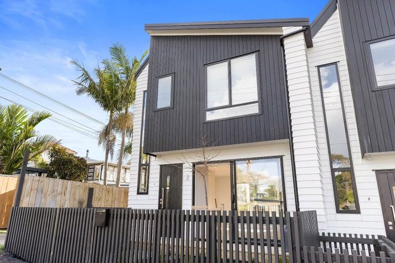 Photo of property in 1/56 Salisbury Road, Birkdale, Auckland, 0626