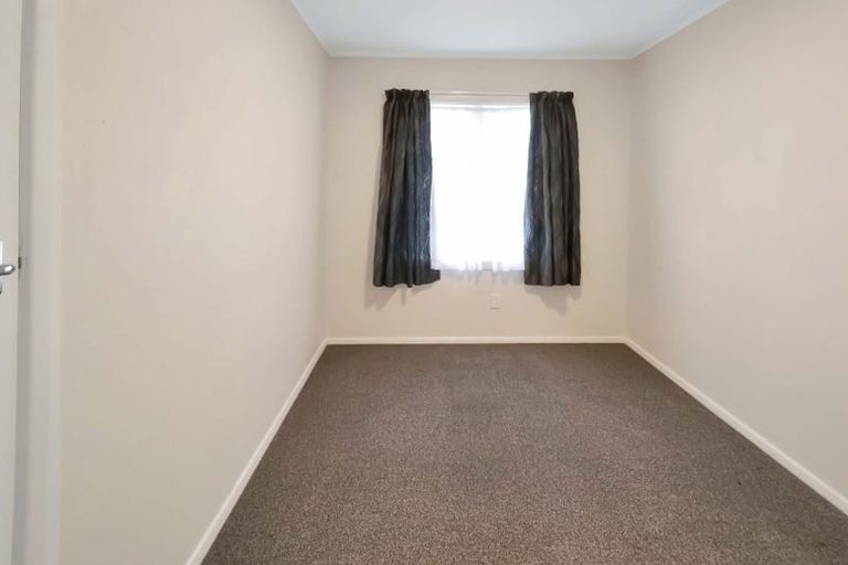 Photo of property in 53 Westminster Road, Wainuiomata, Lower Hutt, 5014