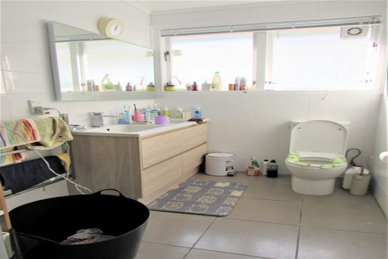 Photo of property in 16 Mission Street, Waterloo, Lower Hutt, 5011