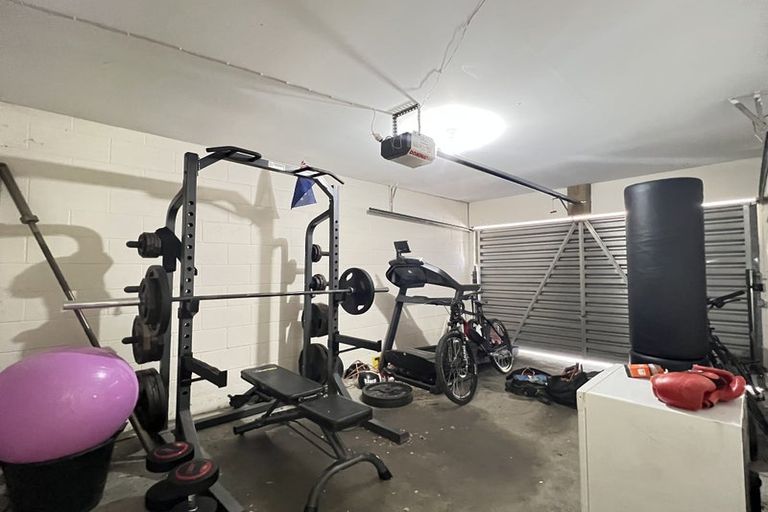 Photo of property in 4/24 Oxley Avenue, St Albans, Christchurch, 8014