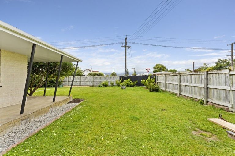 Photo of property in 27 Weraroa Road, Levin, 5510