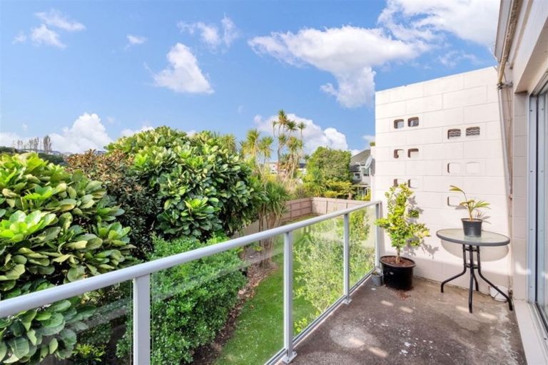 Photo of property in 5/103 Sandringham Road, Sandringham, Auckland, 1025