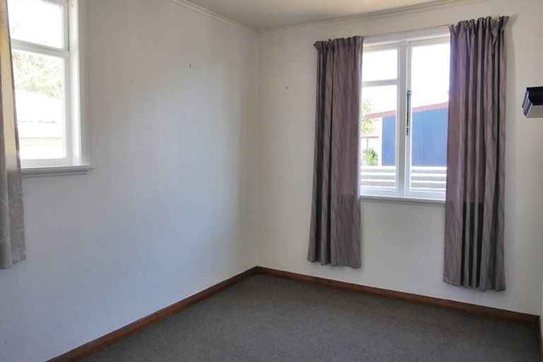 Photo of property in 24 Manchester Street, Takaro, Palmerston North, 4412