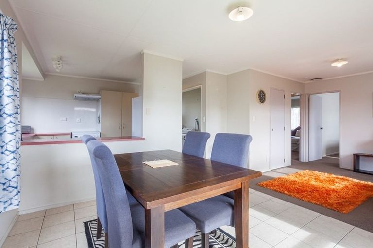 Photo of property in 4d Kimber Grove, Papamoa Beach, Papamoa, 3118