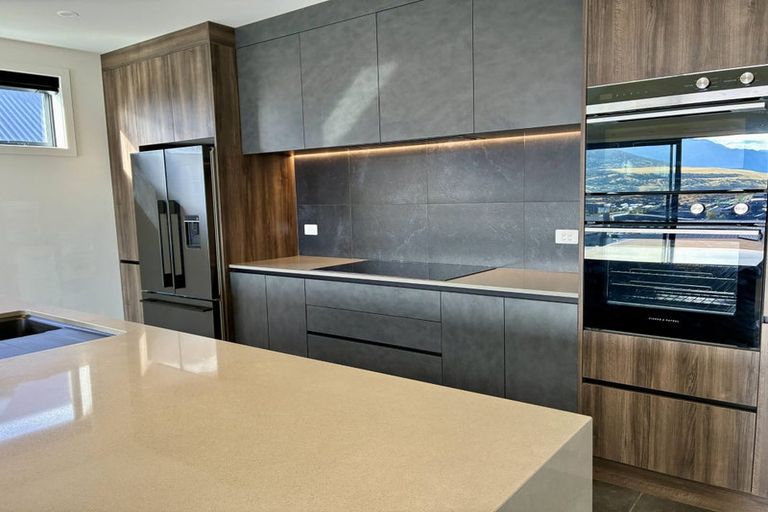 Photo of property in 141 Spur Ridge Rise, Jacks Point, 9371