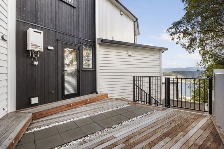 Photo of property in 1/25 Thane Road, Roseneath, Wellington, 6011