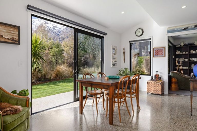 Photo of property in 1 Appin Court, Jacks Point, Queenstown, 9371