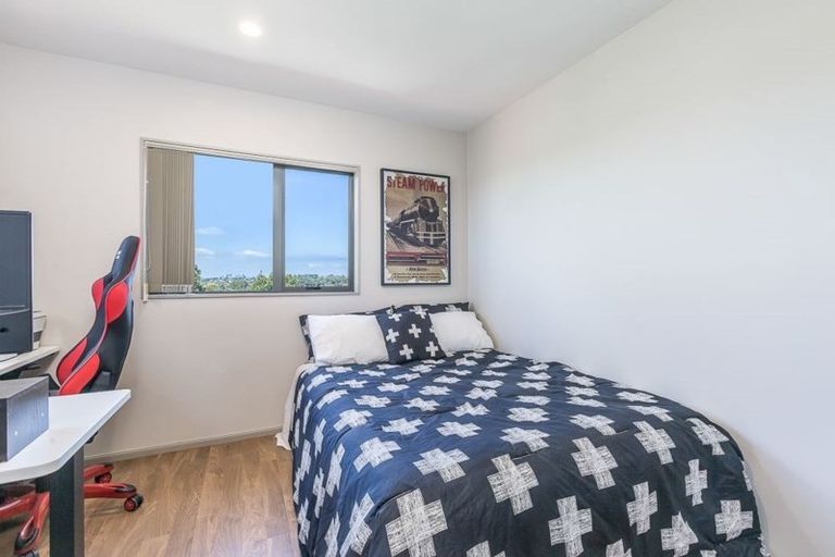 Photo of property in 11a Marlborough Avenue, Glenfield, Auckland, 0629