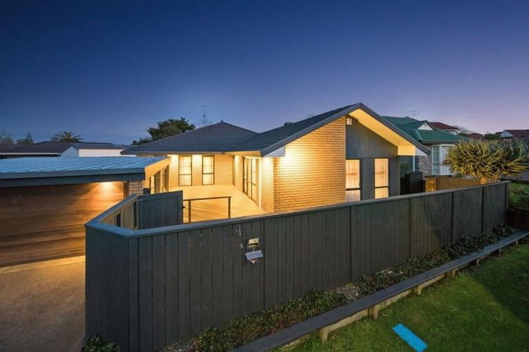 Photo of property in 5 Westholm Way, Pahurehure, Papakura, 2113