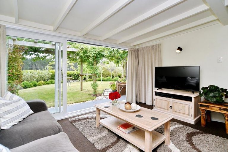 Photo of property in 28 Grierson Avenue, Amberley, 7481