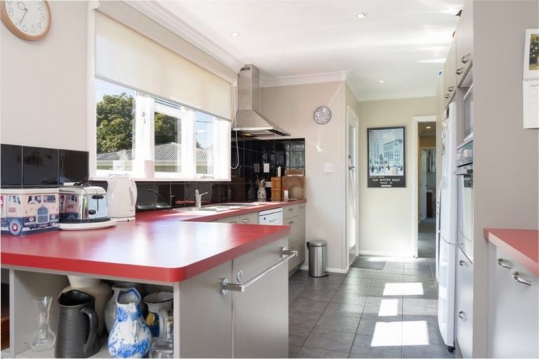 Photo of property in 39 Grey Street, Martinborough, 5711