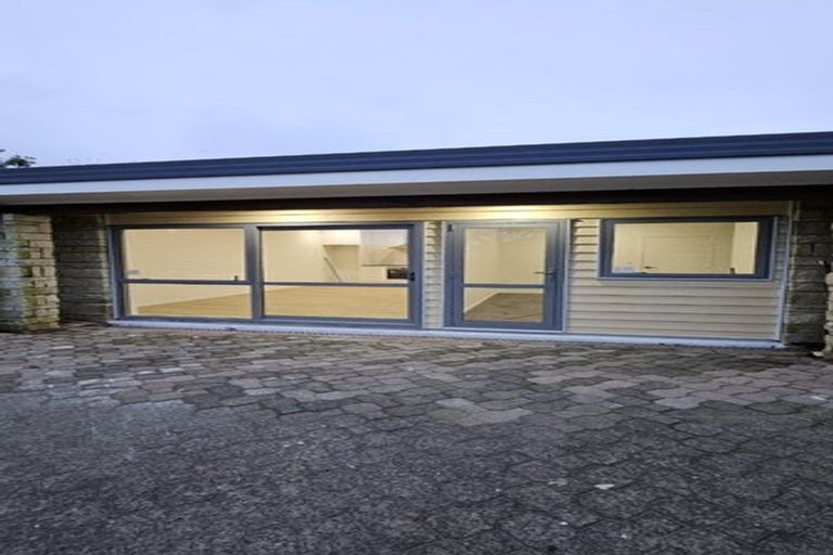 Photo of property in 13 Deanna Drive, West Harbour, Auckland, 0618