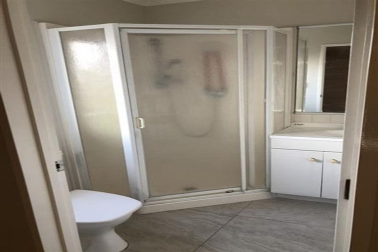 Photo of property in 27 Sheriff Place, Randwick Park, Auckland, 2105