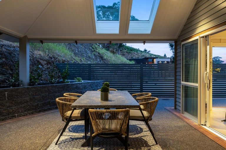 Photo of property in 71 Oak Road, Poraiti, Napier, 4112