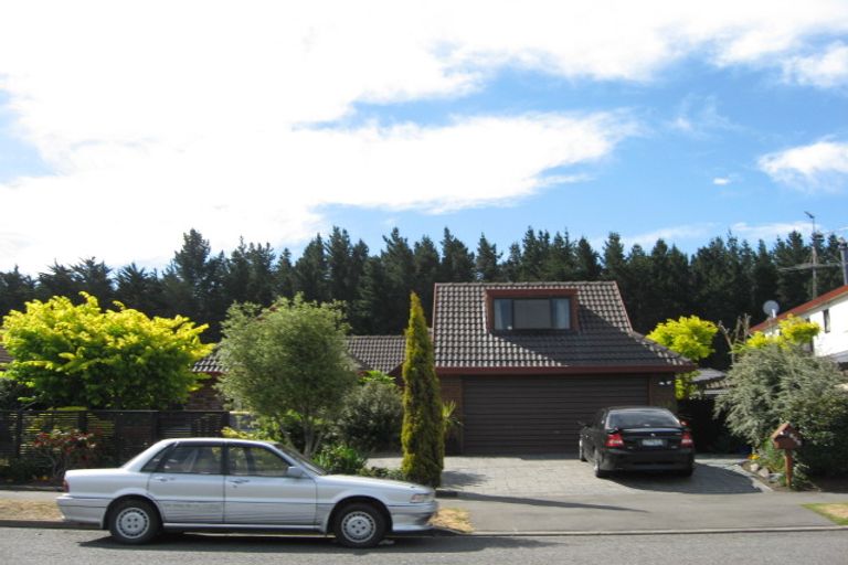 Photo of property in 153 Royal Park Drive, Parklands, Christchurch, 8083