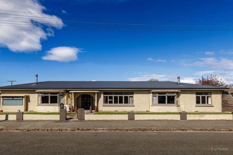 Photo of property in 63 Shearman Street, Waimate, 7924