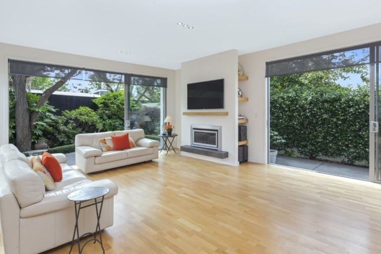 Photo of property in 50a Clyde Road, Ilam, Christchurch, 8041