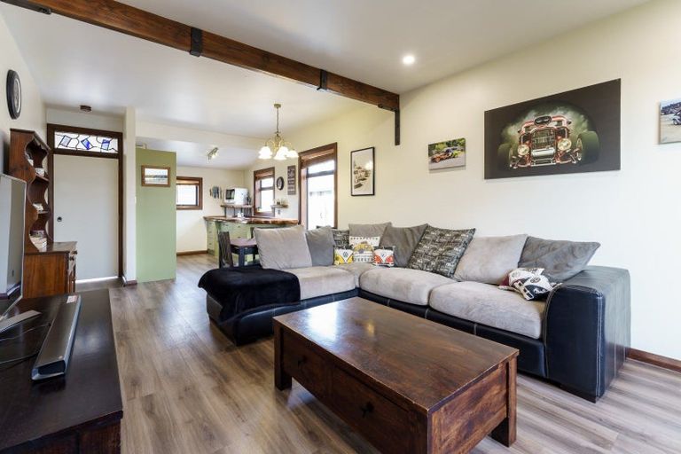 Photo of property in 23 Johns Road, Belfast, Christchurch, 8051