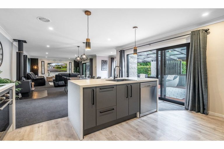 Photo of property in 88 Marama Avenue North, Otatara, Invercargill, 9879