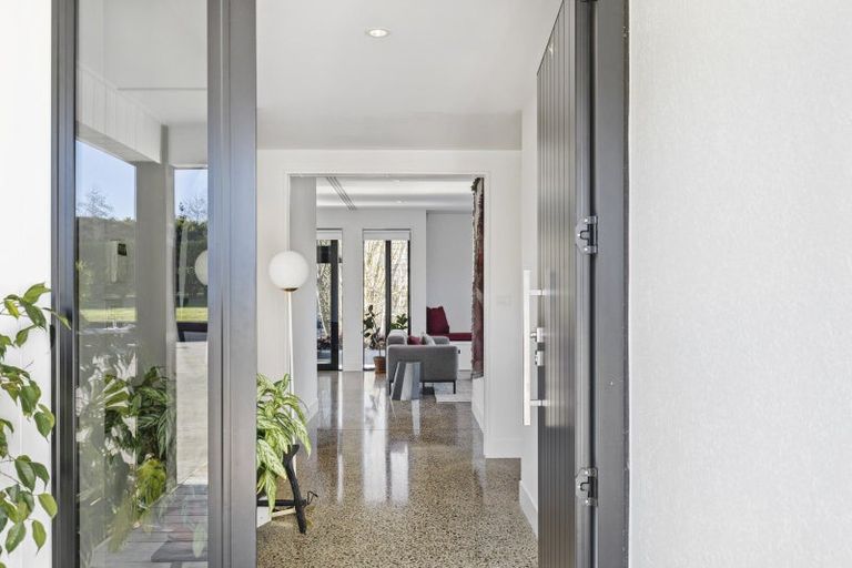 Photo of property in 111 Polson Hill Drive, Aokautere, Palmerston North, 4471