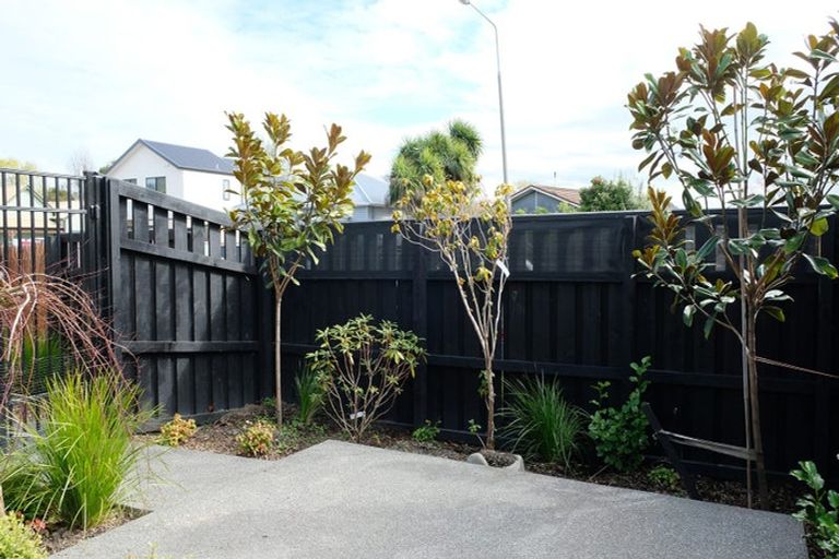 Photo of property in 1/17 Rutherford Street, Woolston, Christchurch, 8023