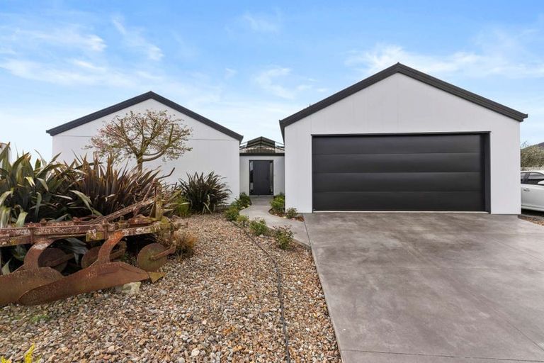 Photo of property in 17 Redhaven Rise, Netherby, Ashburton, 7700