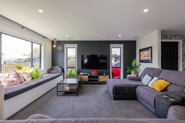 Photo of property in 77 Freedom Drive, Kelvin Grove, Palmerston North, 4414