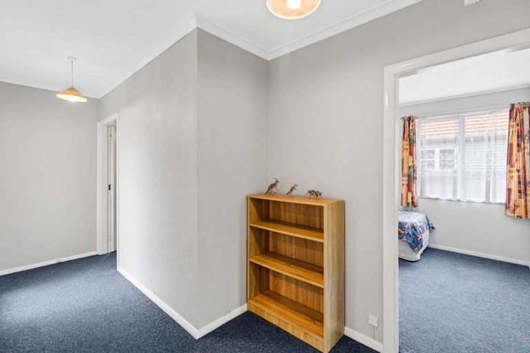 Photo of property in 11 Wharenui Terrace, Roslyn, Palmerston North, 4414