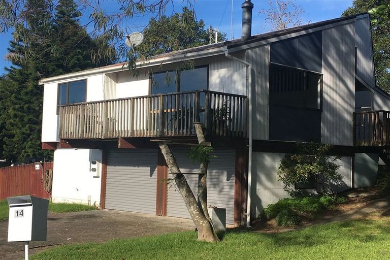 Photo of property in 14 Elmira Place, Browns Bay, Auckland, 0630