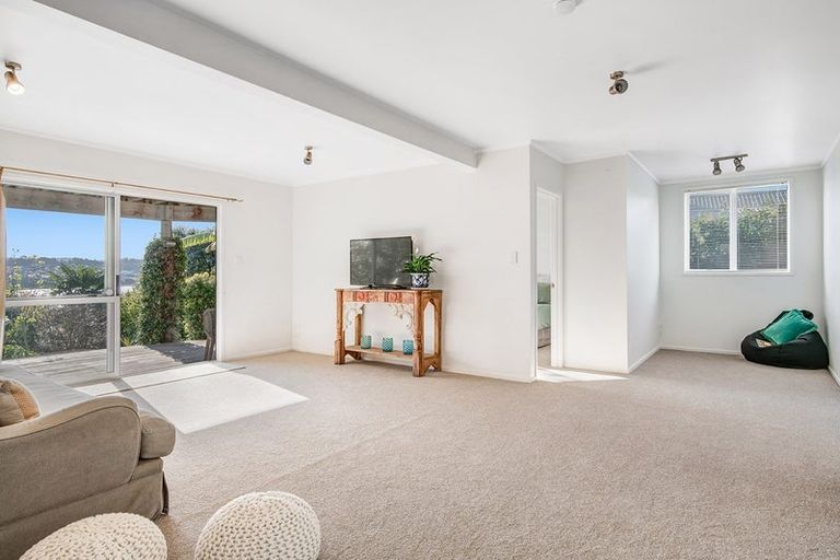 Photo of property in 70 Fidelis Avenue, Snells Beach, 0920