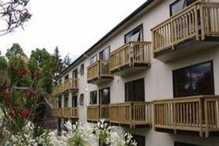 Photo of property in The Barracks, 7 Knox Street, Hamilton Central, Hamilton, 3204