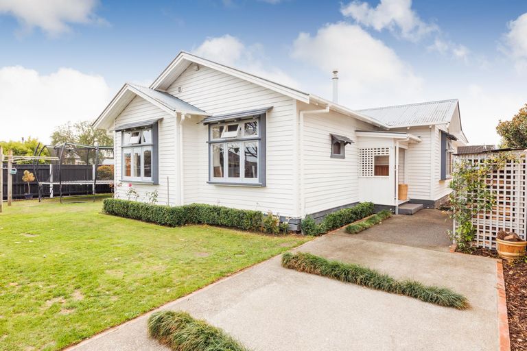 Photo of property in 61 Roy Street, Palmerston North, 4410