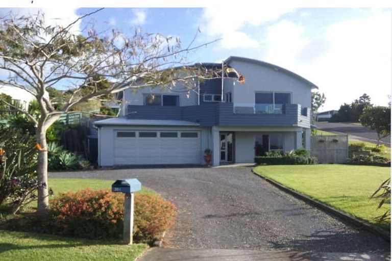 Photo of property in 301 The Drive, Whangamata, 3620