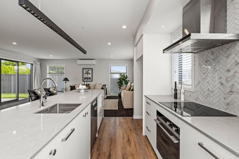 Photo of property in 9 George Yee Place, Taradale, Napier, 4112