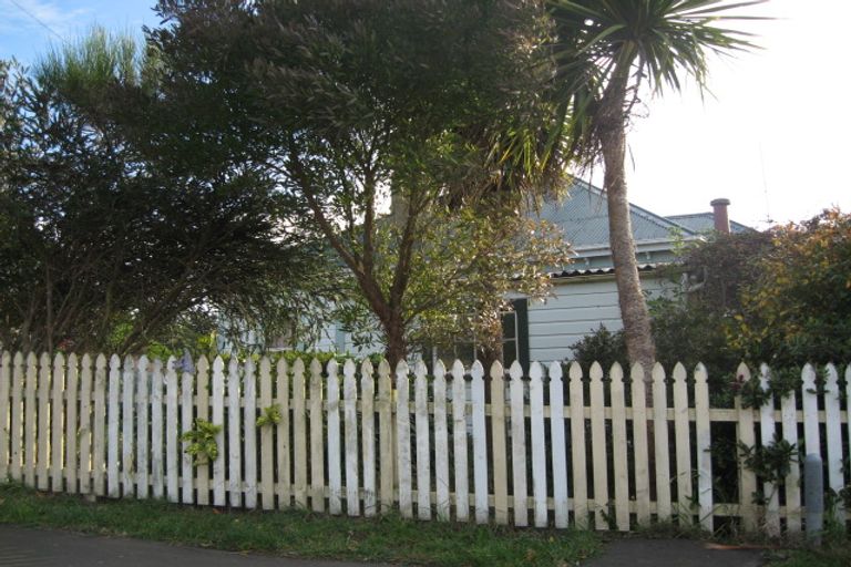 Photo of property in 10 Beaconsfield Road, Portobello, Dunedin, 9014