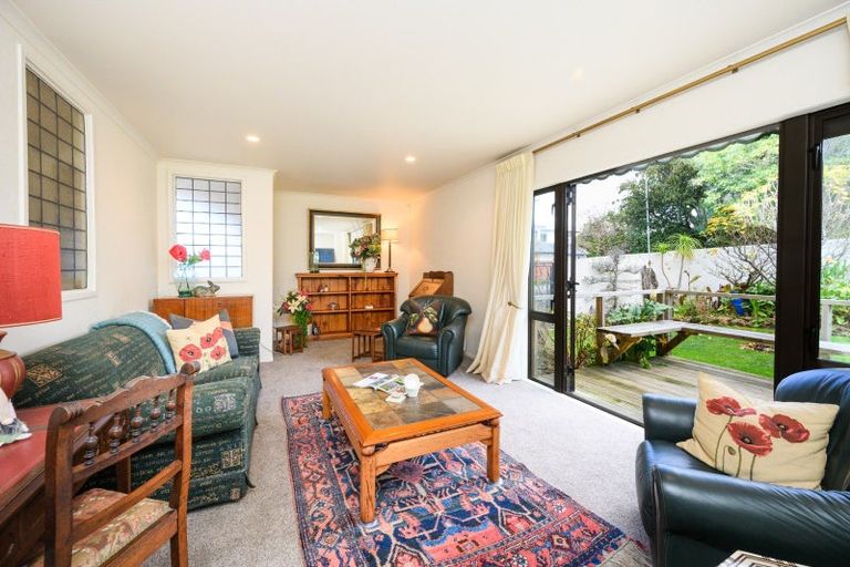 Photo of property in 19 Ashburn Lane, Awapuni, Palmerston North, 4412