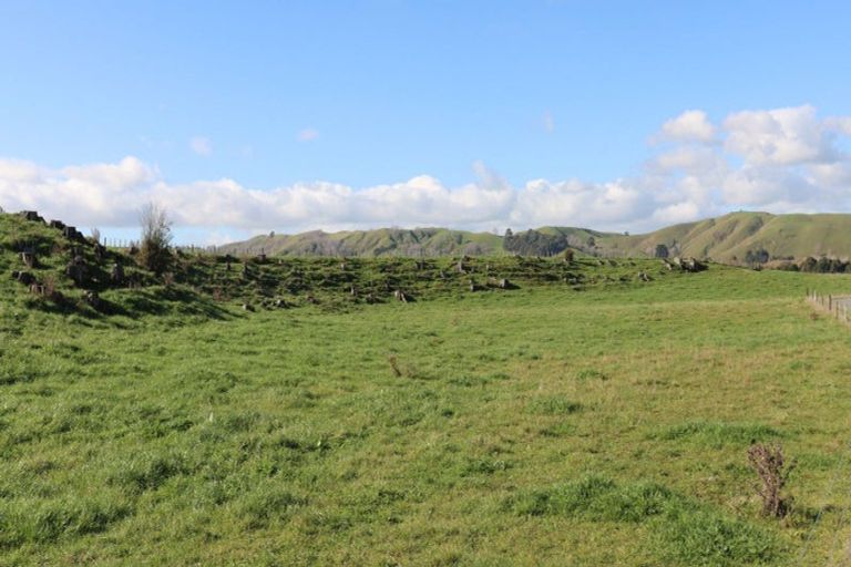 Photo of property in 671 Cornwall Road, East Taratahi, Carterton, 5887