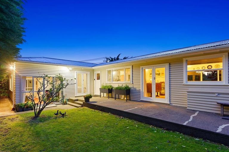 Photo of property in 29 Hona Street, Waikanae Beach, Waikanae, 5036