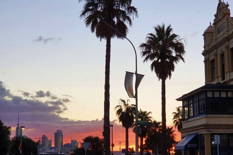 Photo of property in 4/64 Victoria Road, Devonport, Auckland, 0624