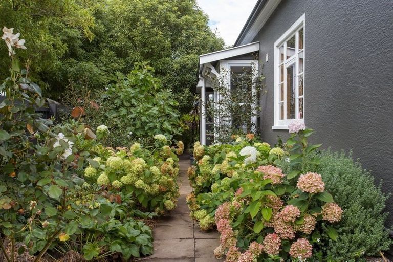 Photo of property in 75 Ranfurly Street, St Albans, Christchurch, 8014