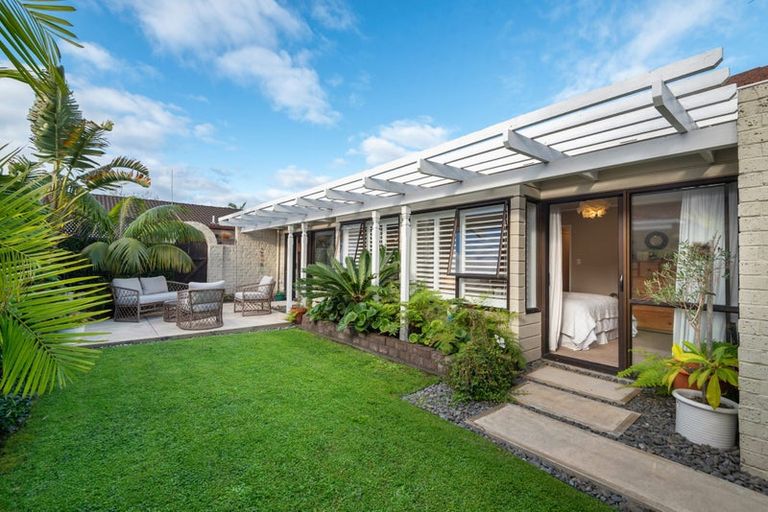 Photo of property in 2/20 Wolsley Avenue, Milford, Auckland, 0620