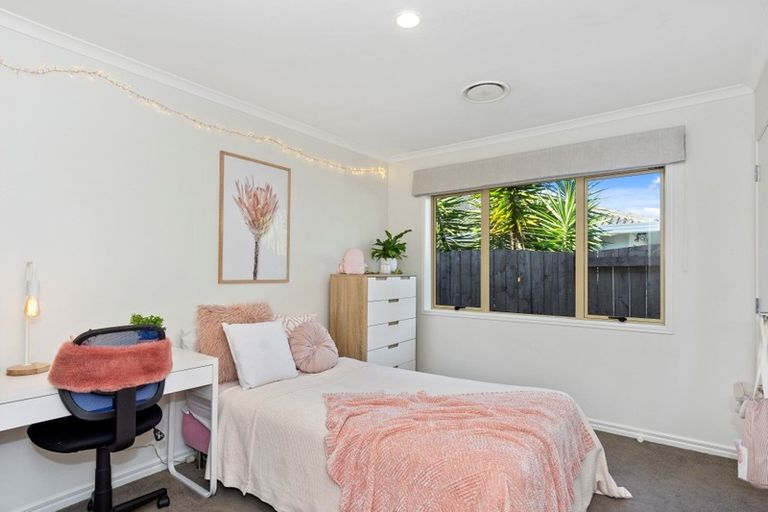 Photo of property in 26 Katerini Grove, Papamoa Beach, Papamoa, 3118